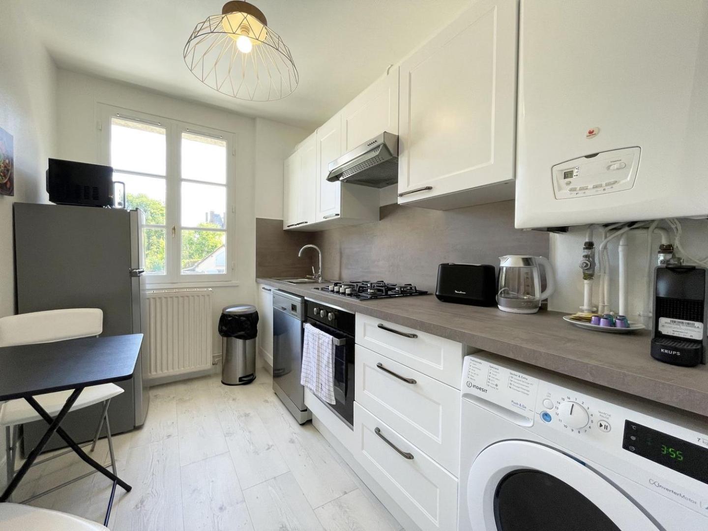 Au Bord De L'Eure - Free Parking Apartment Chartres Bagian luar foto