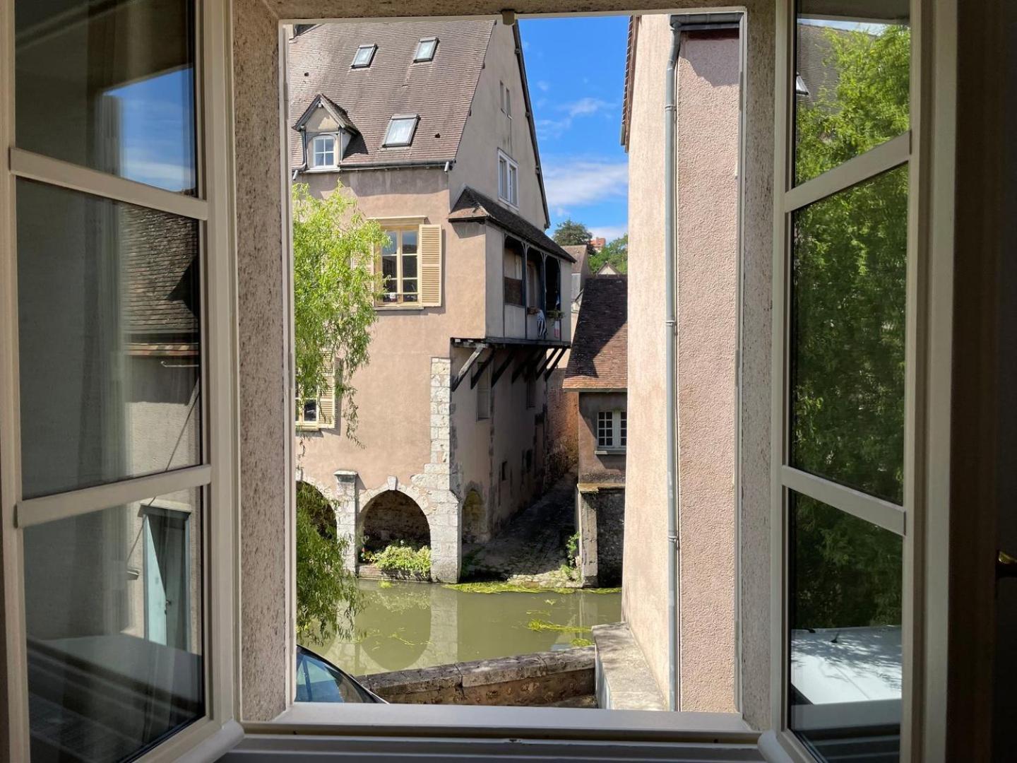 Au Bord De L'Eure - Free Parking Apartment Chartres Bagian luar foto
